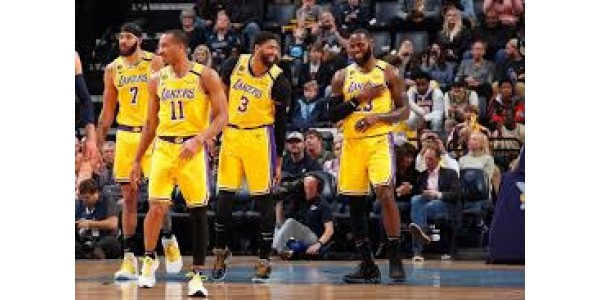 I Los Angeles Lakers vincono il campionato